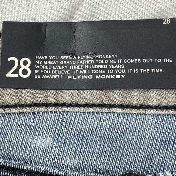 FLYING MONKEY DISTRESSED JEANS Size 28 - Picture 8 of 12